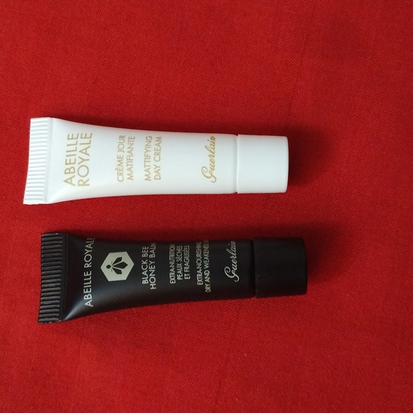 Guerlain make up pouch with 3 miniatures - Picture 3 of 4